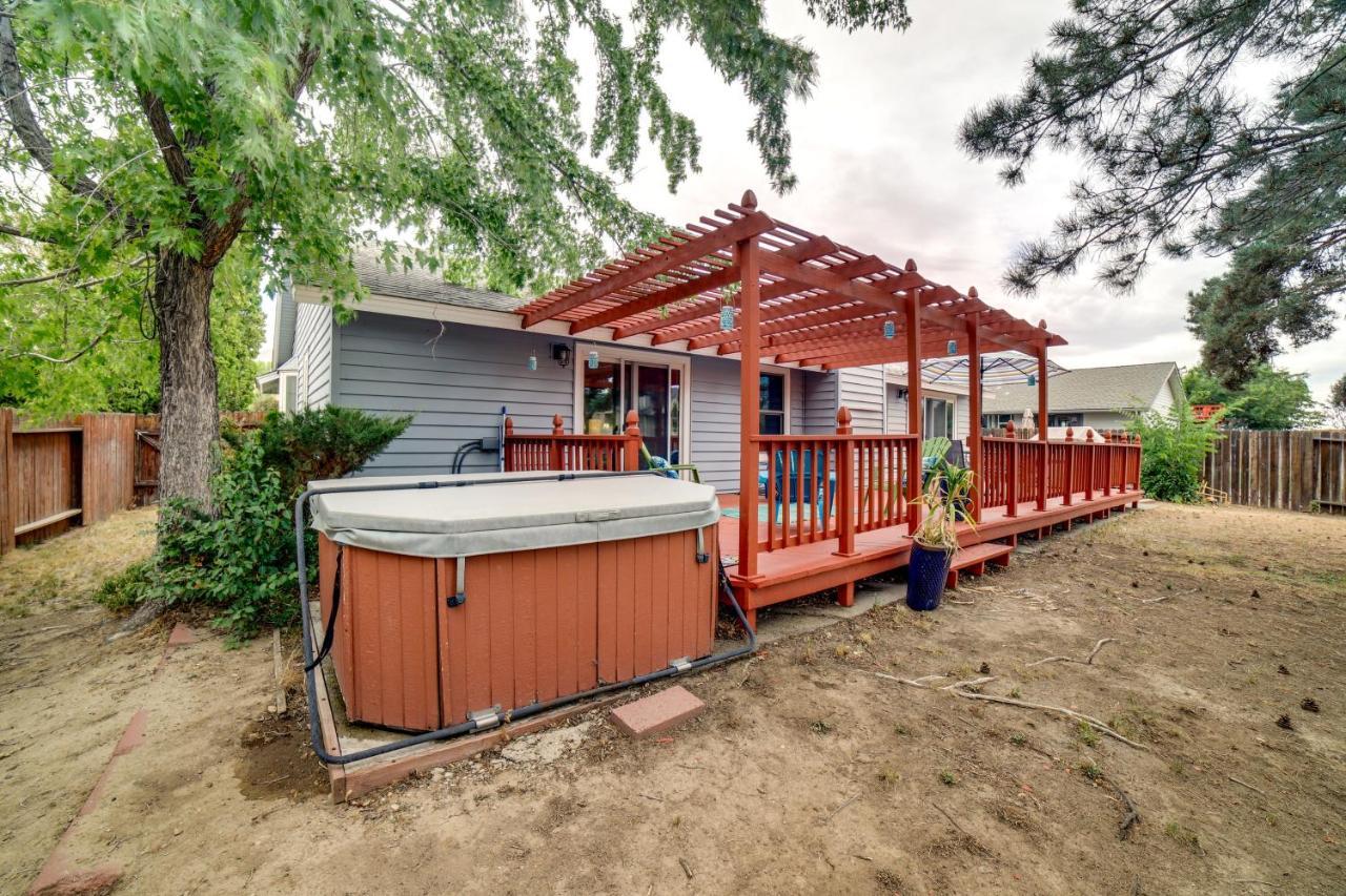 Holiday home Pet-friendly Hideaway With Private Hot Tub! Reno
