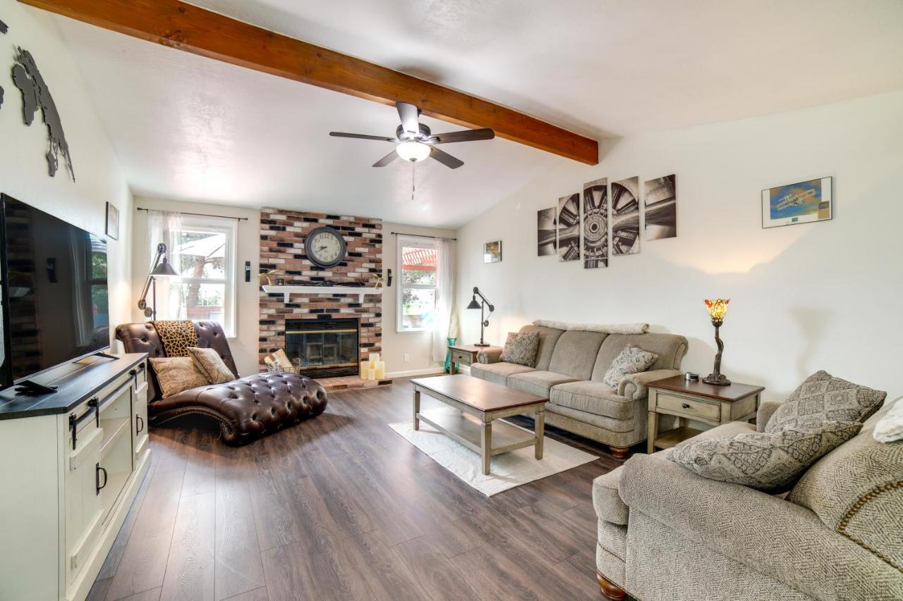 Pet-friendly Hideaway With Private Hot Tub! *